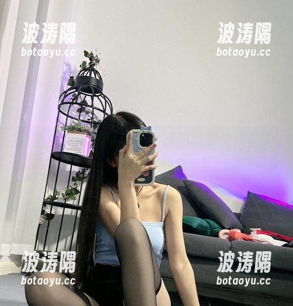 微密圈 - 汤圆可甜了：原图与那位姐姐的‘碰撞’作品