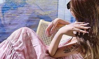 微密圈 – 旗袍与洁己u：一场不见光的写真游戏