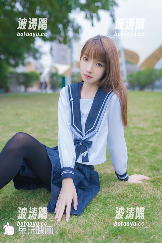 免费图册：祖木子带你领略那闪着白丝光泽的邻家女孩！
