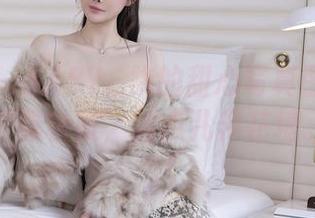 秀人网 – BABY_柒的甜心写真图包：甜得像拿铁，加点儿棉花糖。