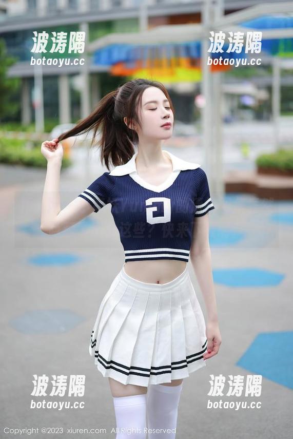 秀人网 - 小蛮妖Yummy的清纯图集竟然隐藏了不止这些？快来下载啊！