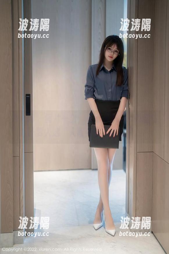 秀人网 - 图片一出，杨晨晨Yome的腿估计要入选“人间美腿”作品集。