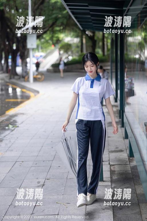 秀人网-赵惟依coco 秀人网 - 赵惟依coco的厨娘图集:我只想吃她的美味,顺便还想学点厨艺!