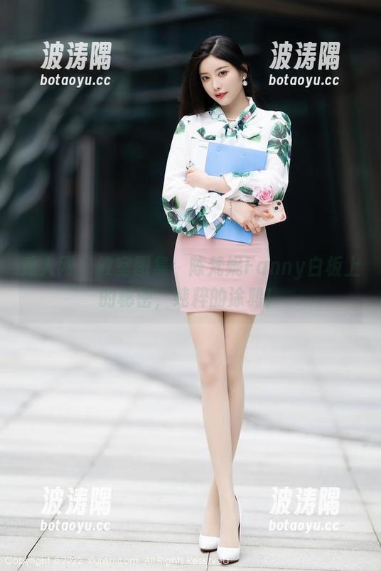 秀人网 - 教室图集：陈梵妮Fanny白板上的秘密，纯粹的涂鸦！