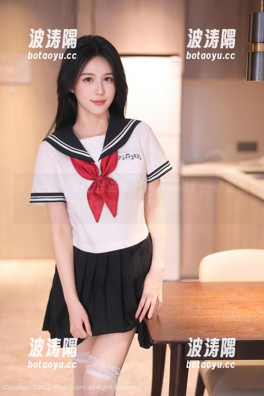 秀人网 - 图包里的陈雅漫VICKY，办公室的日常也能美得出奇…
