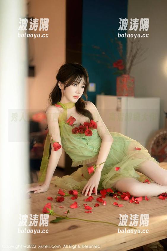 秀人网 - 麻吉小兔子驾到，高清眼镜大作战，轻松点击下载！