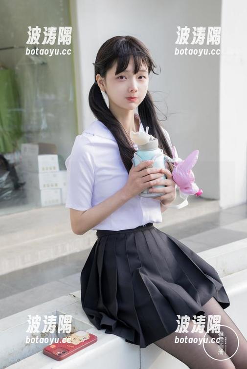 稚乖画册 - 女王，看完生煎团团全集我突然想喝冰咖啡