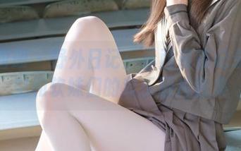 稚乖画册 – 野外日记：赤西夜夜记录的晴空和软妹们的欢乐照片合集
