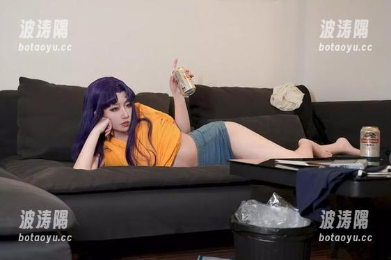 美图走心，宝多六花校服被绞肉姬轻易驾驭，绝了