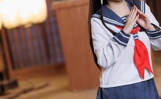 白裙写真：胡桃喵的迷离时刻，你会被吸引吗？