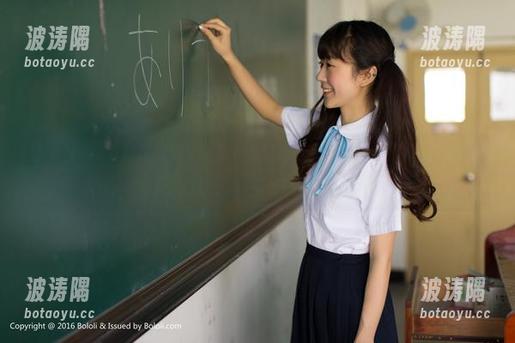 菠萝社 - K8傲娇萌萌Vivian的旗袍合集，让我又想喝茶又想打滚