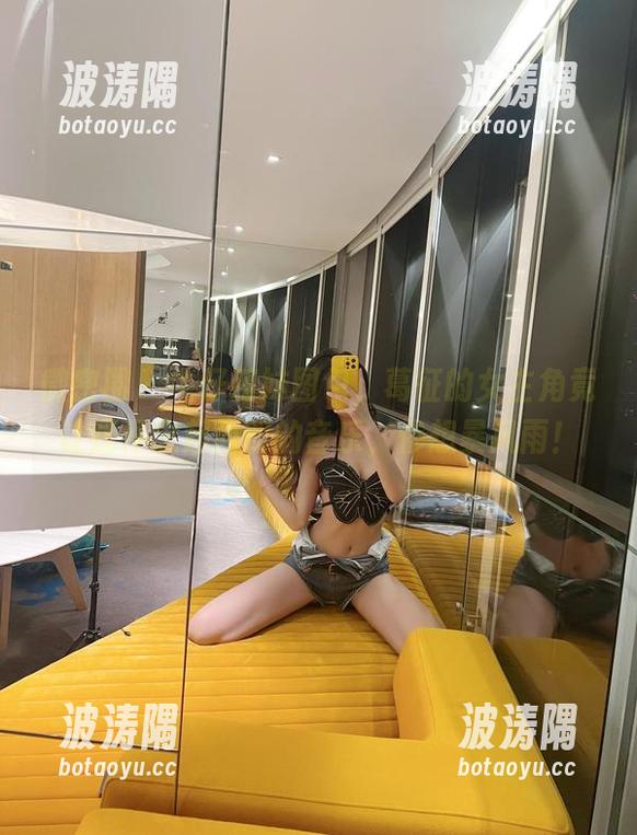 微密圈 - 牛仔辣妹图包，葛征的女主角竟让我怀念起西部的音乐，惨想暴风雨！