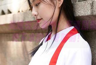 蜜桃社 – 美绪在泳衣中：高清图册见证天使下水的神奇时刻！