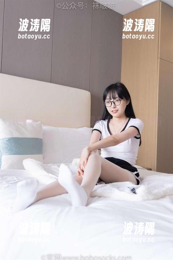 袜啵啵 - 御姐气质再度升级，小甜豆套图下载，这可不是普通消费哦