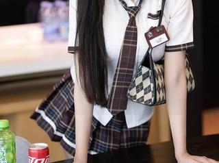 语画界 – 精选徐莉芝比基尼写真：扔掉防晒霜，感觉不想离开阳光！