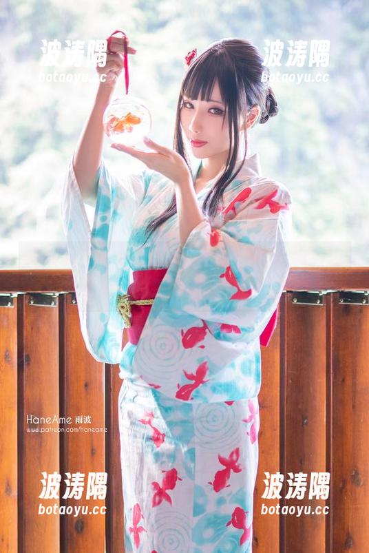 夏天来了，雨波_HaneAme的短裤写真集里藏着的是湿漉漉的资源吗？